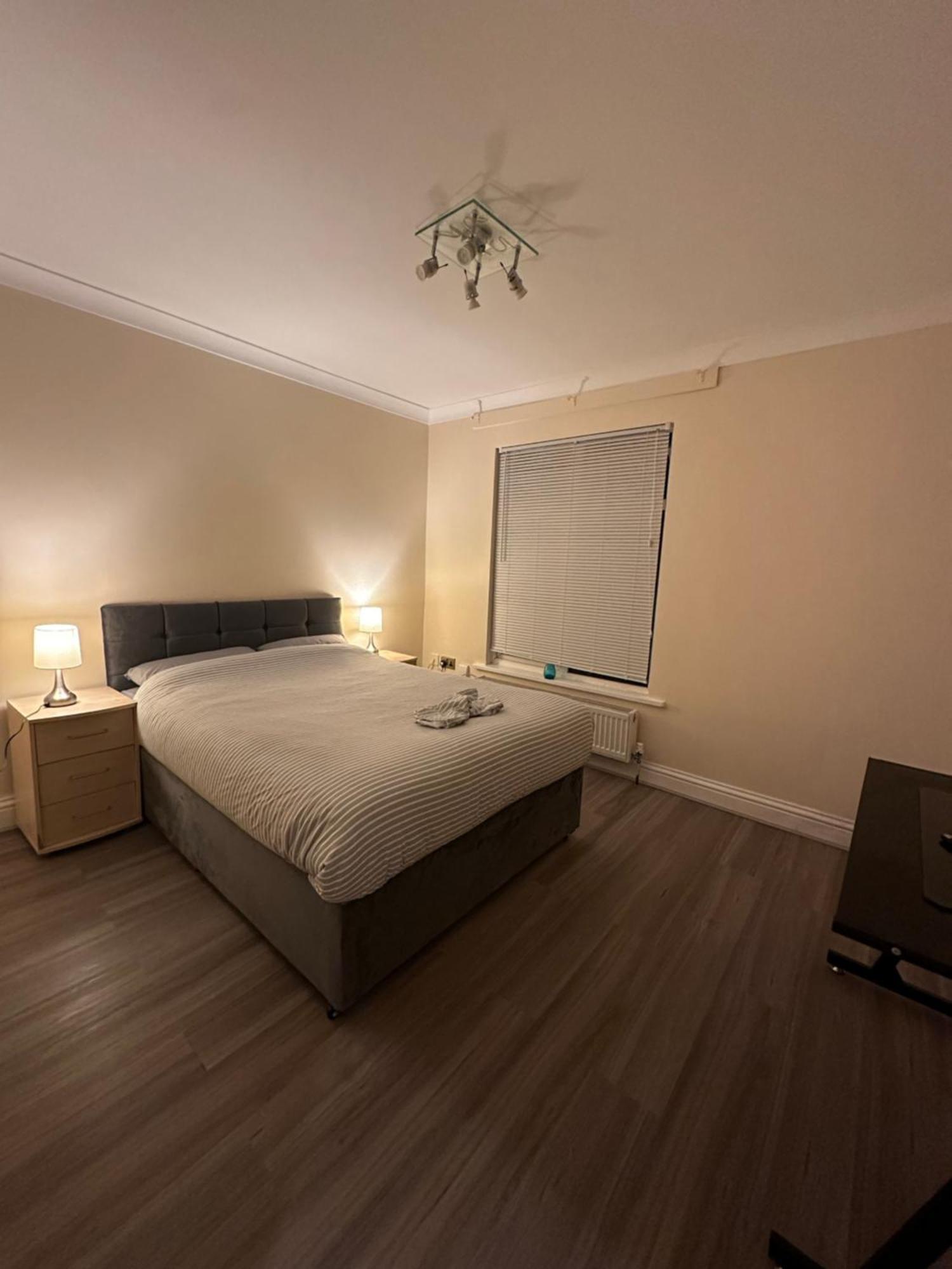 Leavesden Residence - Central - Cosy - Harry Potter Watford  Eksteriør billede